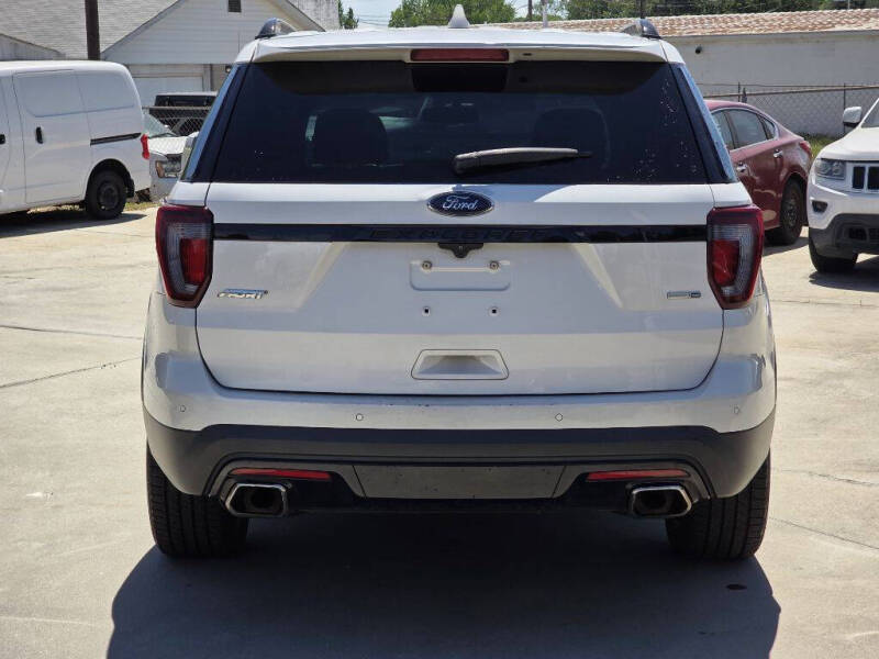 2017 Ford Explorer Sport
