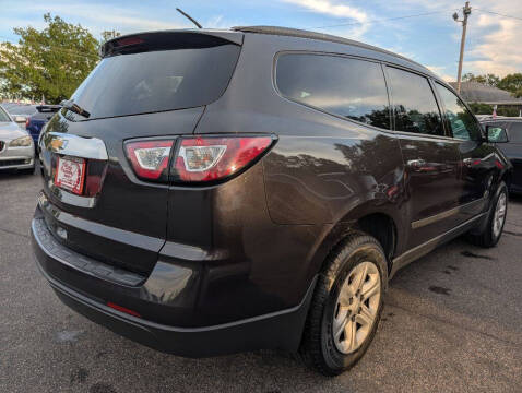 2017 Chevrolet Traverse LS