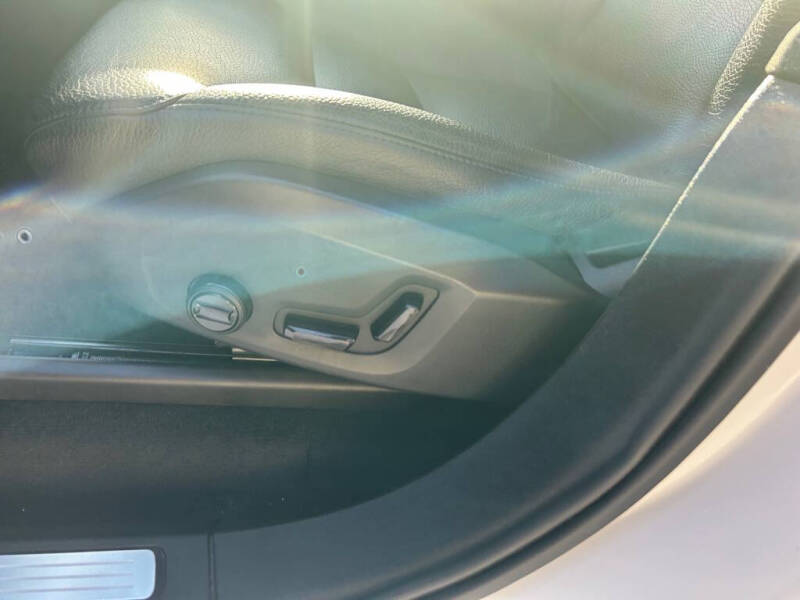 2022 Volvo XC90 T6 Momentum 7-Passenger