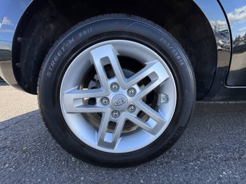 2011 Kia Soul +