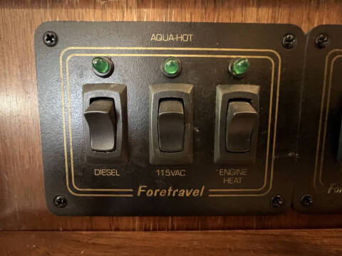 2002 Foretravel GV320 4010