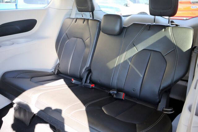 2021 Chrysler Voyager LXi