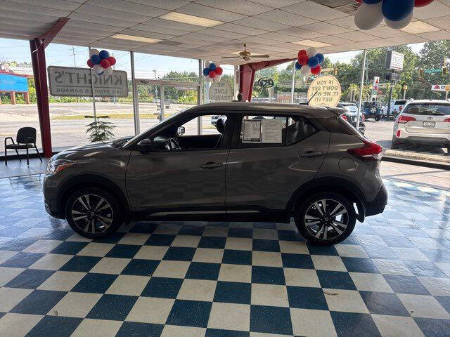2019 Nissan Kicks SR