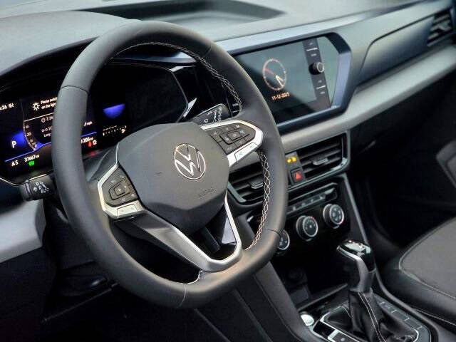 2023 Volkswagen Taos SE 4Motion