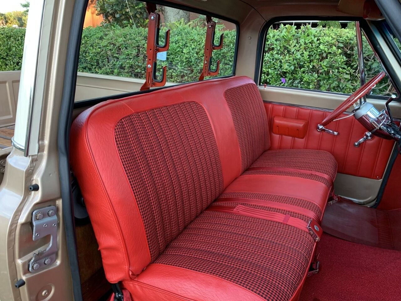 1968 Chevrolet C10 Pickup 37