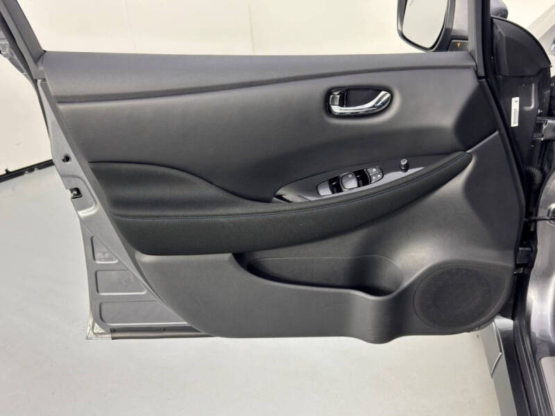 2024 Nissan LEAF SV PLUS