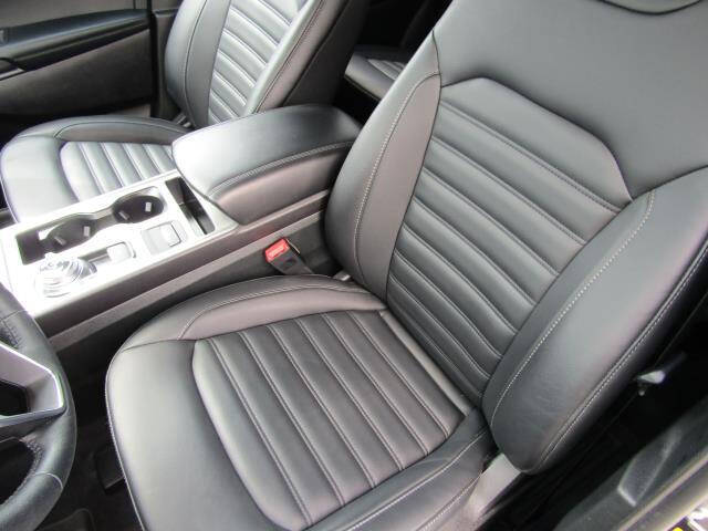 2024 Ford Edge