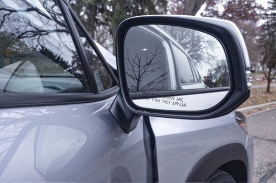 2023 Toyota Corolla Cross Hybrid SE