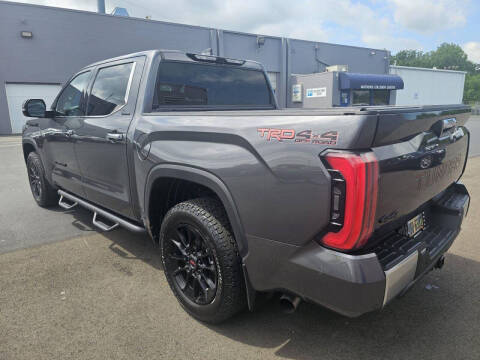 2022 Toyota Tundra Limited HV