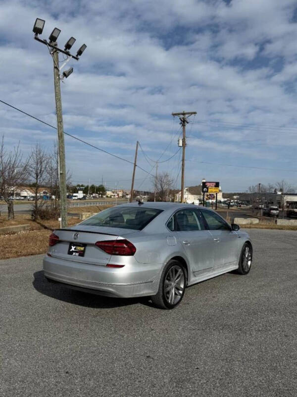2019 Volkswagen Passat SE R-Line