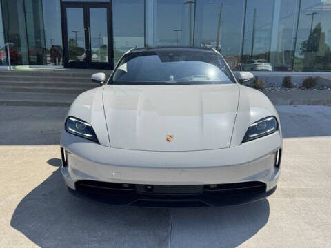 2025 Porsche Taycan 4