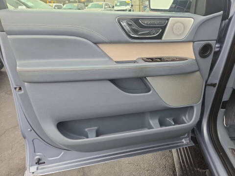 2019 Lincoln Navigator Black Label