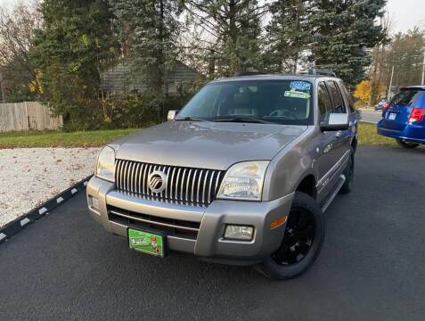 2008 Mercury Mountaineer for sale at DISTINCT AUTO GROUP LLC in Kent OH
