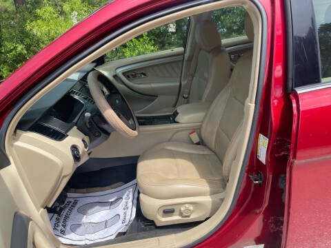 2016 Ford Taurus SEL