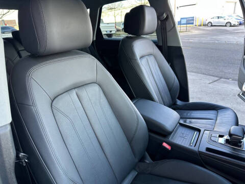 2020 Audi Q5 quattro Premium Plus 45 TFSI