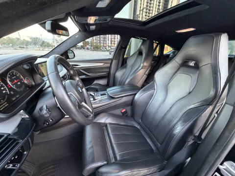 2016 BMW X6 M