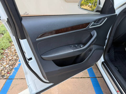 2018 Audi Q3 2.0T quattro Premium Plus