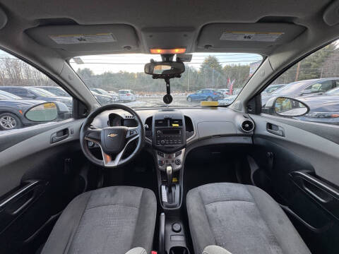 2016 Chevrolet Sonic LS Auto