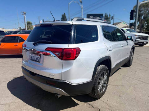 2019 GMC Acadia SLT-1