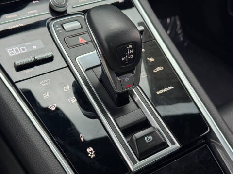 2022 Porsche Panamera