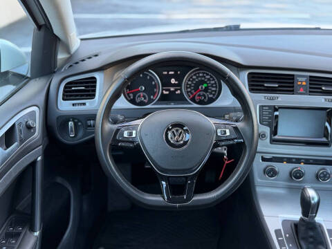 2015 Volkswagen Golf TSI S