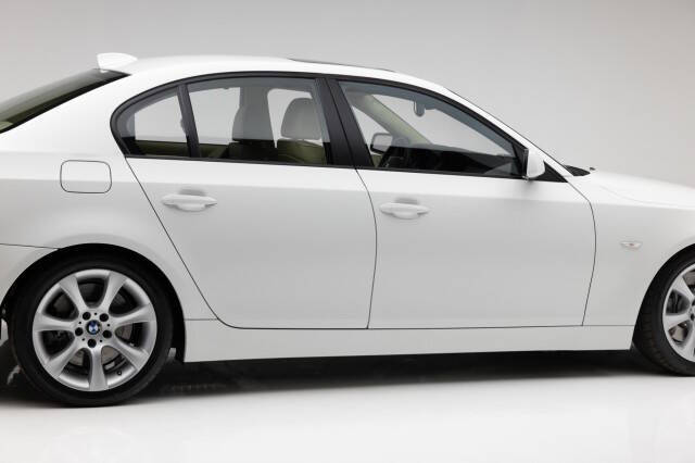 2004 BMW 5 Series 545i