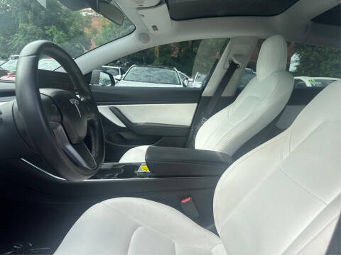 2019 Tesla Model 3 Standard Range Plus