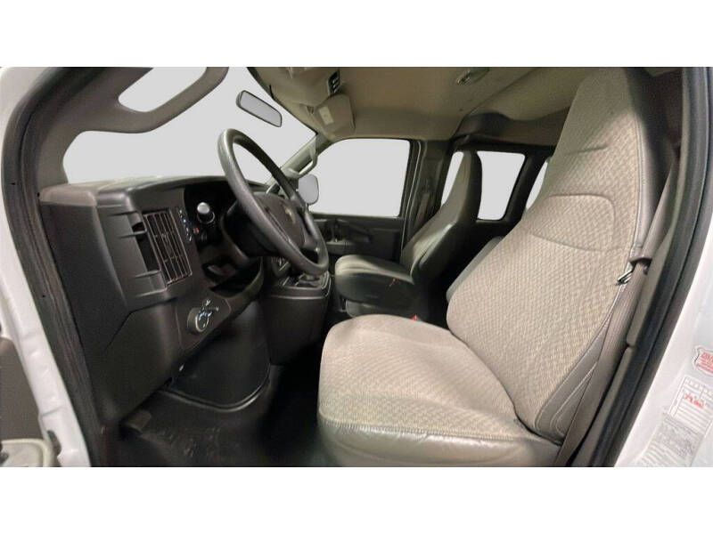 2023 Chevrolet Express LS 3500