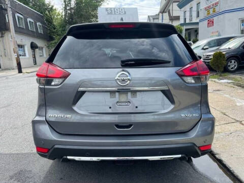 2020 Nissan Rogue SV