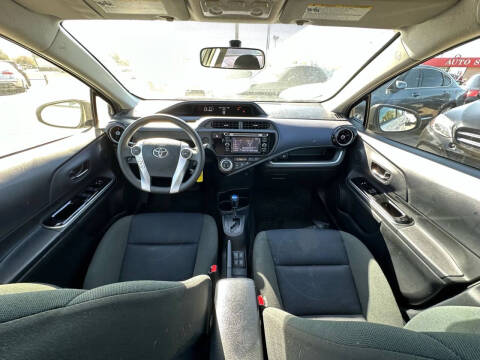 2016 Toyota Prius c