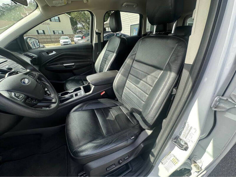 2018 Ford Escape SE photo 9