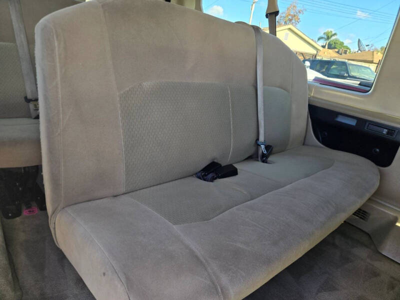 2012 Ford E-Series E-350 SD XLT