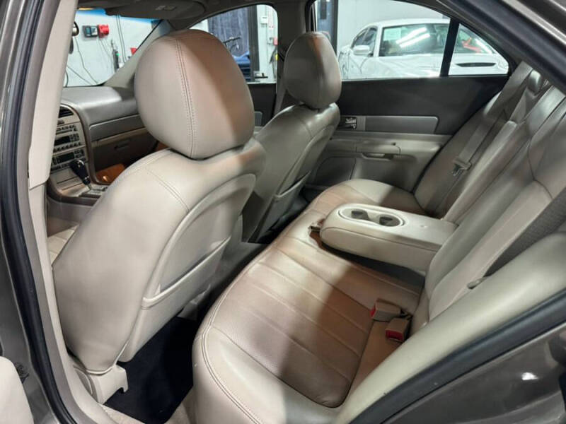 2004 Lincoln LS Sport