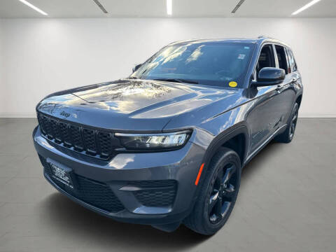 2022 Jeep Grand Cherokee Altitude