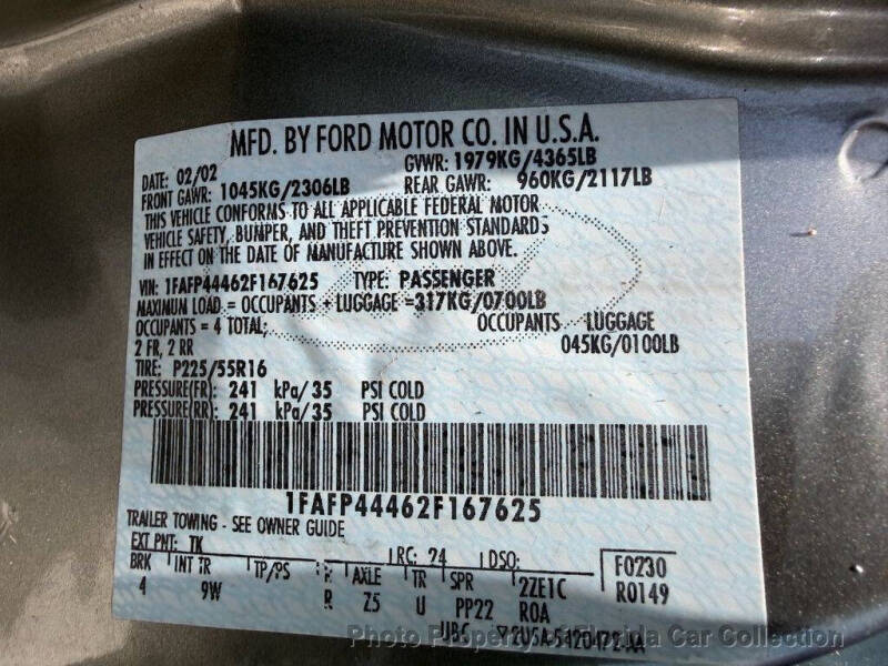 2002 Ford Mustang Deluxe