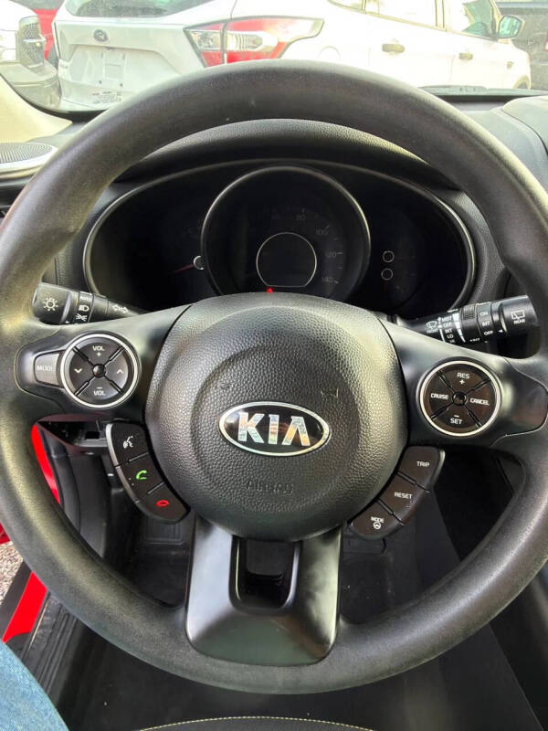 2016 Kia Soul +