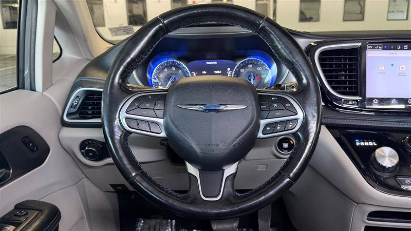 2021 Chrysler Pacifica Touring L