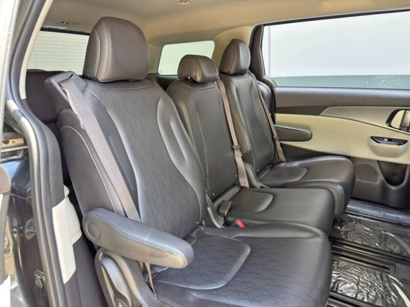 2023 Kia Carnival