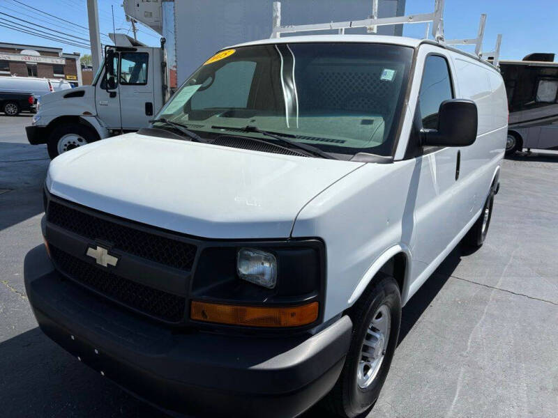 2015 Chevrolet Express Cargo Work Van - Photo 5