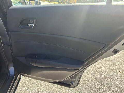 2013 Acura ILX 2.0L w/Tech