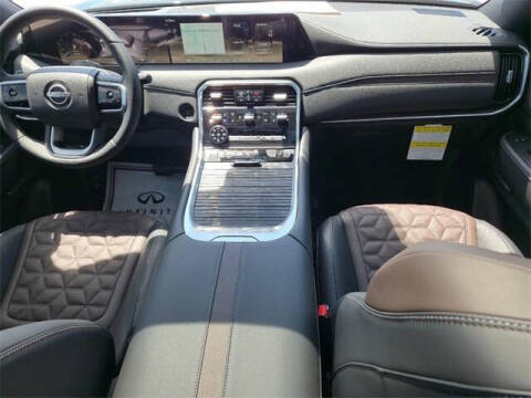 2025 Nissan Armada Platinum