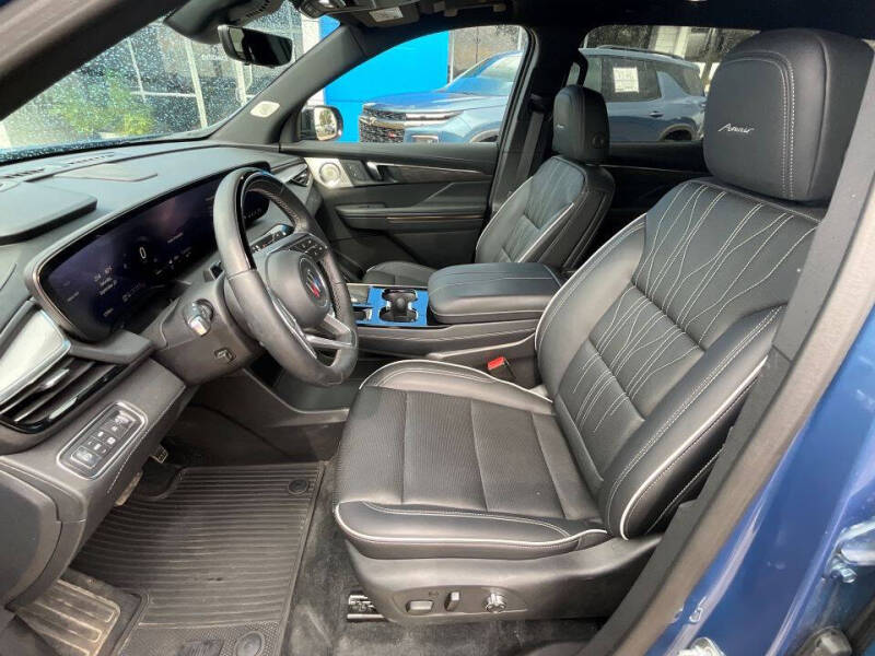 2025 Buick Enclave Avenir