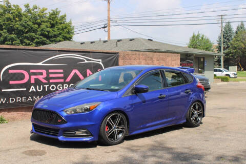 2015 Ford Focus ST Photo