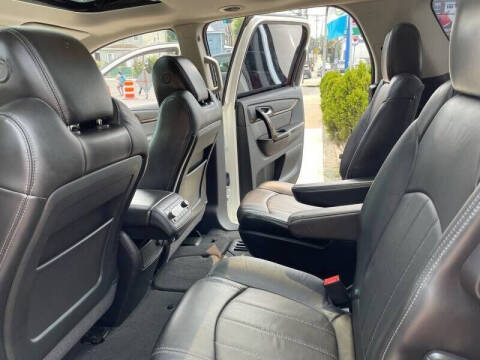 2013 GMC Acadia Denali