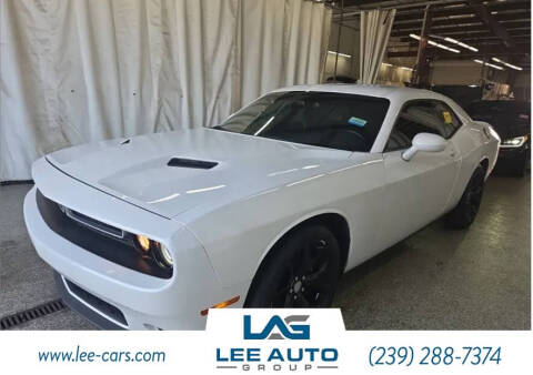 2015 Dodge Challenger SXT Plus