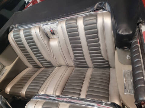 1962 Oldsmobile Starfire