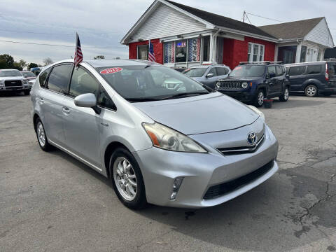 2012 Toyota Prius v Three