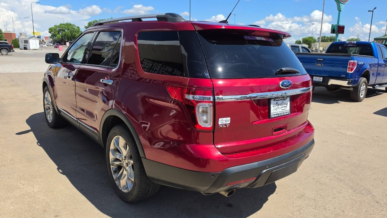 2015 Ford Explorer XLT AWD 4dr SUV - Ruby Red Metallic Tinted Clearcoat exterior view 11