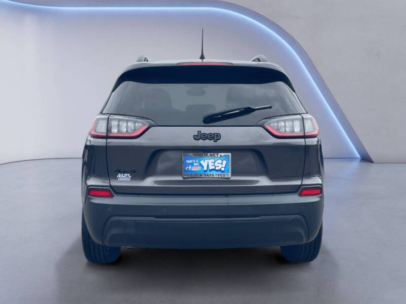 2023 Jeep Cherokee Altitude Lux