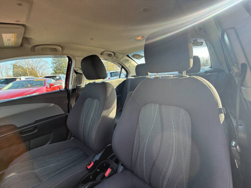 2015 Chevrolet Sonic LT Auto